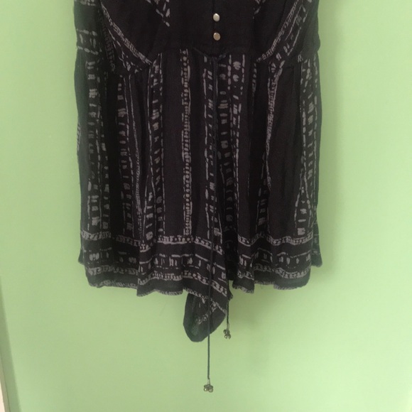 Romper - Picture 3 of 4